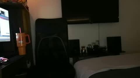 Snapshot of mr_miss_dannys chatting on 03/04/25, 03:11 Dannys online show from 03/04/25, 03:11