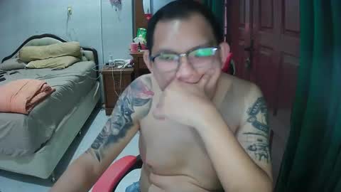 mr_thick89 online show from 10/19/25, 08:15