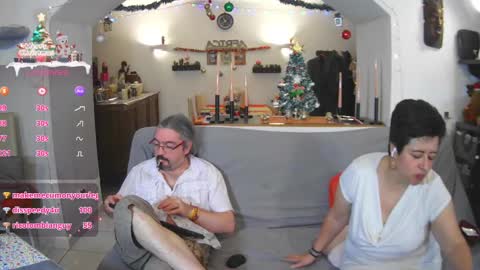 Snapshot of mrandmrsswetness84 chatting on 12/28/24, 03:04 MrAndMrsSwetness84 online show from 12/28/24, 03:04