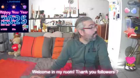 Snapshot of mrandmrsswetness84 chatting on 01/13/25, 12:02 MrAndMrsSwetness84 online show from 01/13/25, 12:02