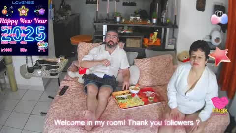 Snapshot of mrandmrsswetness84 chatting on 01/23/25, 08:56 MrAndMrsSwetness84 online show from 01/23/25, 08:56