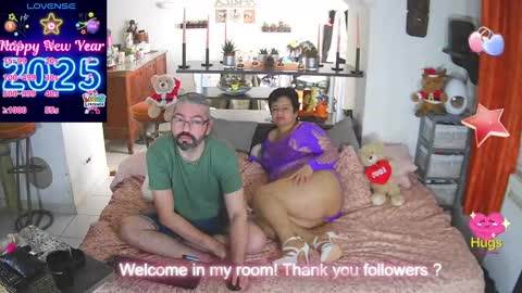 Snapshot of mrandmrsswetness84 chatting on 01/25/25, 12:47 MrAndMrsSwetness84 online show from 01/25/25, 12:47