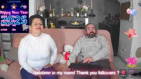 Snapshot of mrandmrsswetness84 chatting on 01/30/25, 07:26 MrAndMrsSwetness84 online show from 01/30/25, 07:26