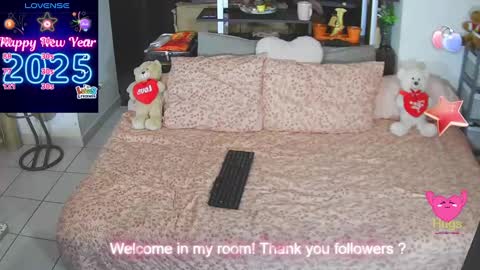 Snapshot of mrandmrsswetness84 chatting on 02/03/25, 07:29 MrAndMrsSwetness84 online show from 02/03/25, 07:29