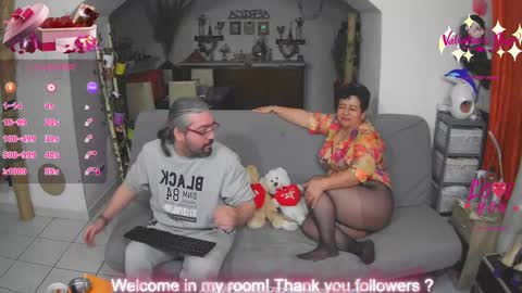 Snapshot of mrandmrsswetness84 chatting on 02/25/25, 09:46 MrAndMrsSwetness84 online show from 02/25/25, 09:46