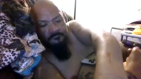 mrbiggs1077777 online show from 11/19/25, 07:47