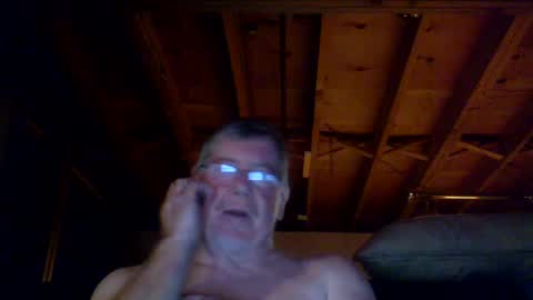 Snapshot of mrblade666 chatting on 10/07/25, 11:35 mrblade666 online show from 10/07/25, 11:35