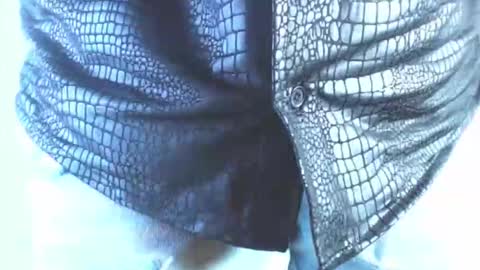 Snapshot of mrbyronstallion chatting on 10/17/25, 01:42 byron online show from 10/17/25, 01:42