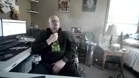 MrClean55 online show from 10/20/25, 04:18