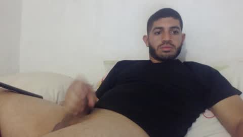 Snapshot of mrcum24 chatting on 12/26/24, 10:20 Will online show from 12/26/24, 10:20