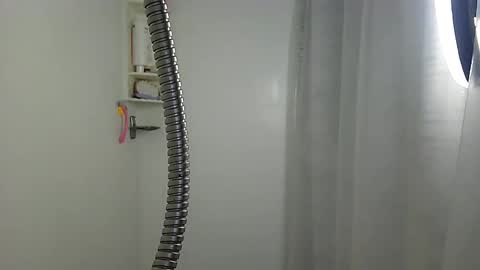 Snapshot of mremy chatting on 10/14/25, 06:58 Rem M online show from 10/14/25, 06:58