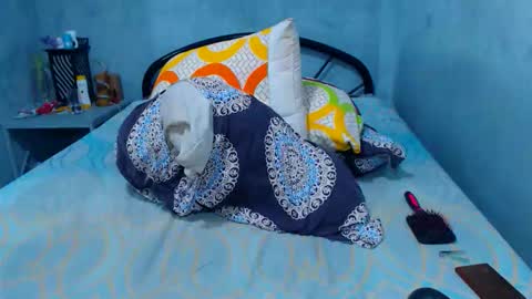 Snapshot of mrladybunnycock chatting on 10/19/25, 03:07 mrladybunnycock online show from 10/19/25, 03:07