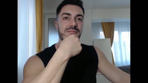 Snapshot of mrluckgx chatting on 01/29/25, 02:42 MrLuck online show from 01/29/25, 02:42