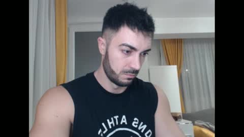 Snapshot of mrluckgx chatting on 02/02/25, 04:54 MrLuck online show from 02/02/25, 04:54