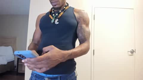 mromg007 online show from 10/08/25, 02:42