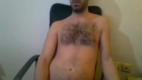 Snapshot of mrralph__90 chatting on 12/28/24, 10:44 Mrralph online show from 12/28/24, 10:44
