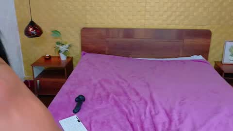Snapshot of mrs_buttocks chatting on 03/06/25, 06:26 mrs_buttocks online show from 03/06/25, 06:26