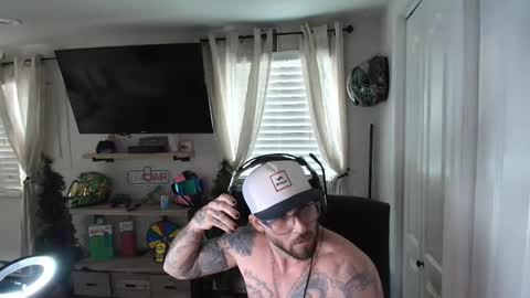 Snapshot of mrstr33tfr33k chatting on 01/21/25, 07:28 mrstr33tfr33k online show from 01/21/25, 07:28