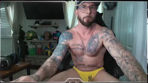 Snapshot of mrstr33tfr33k chatting on 02/17/25, 06:59 mrstr33tfr33k online show from 02/17/25, 06:59