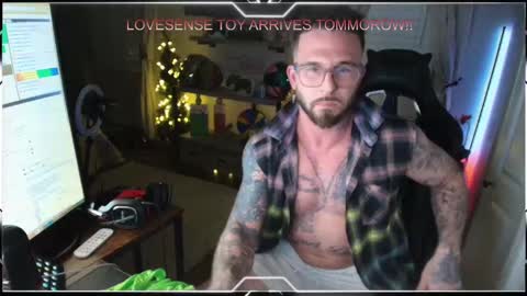 Snapshot of mrstr33tfr33k chatting on 02/21/25, 03:45 mrstr33tfr33k online show from 02/21/25, 03:45