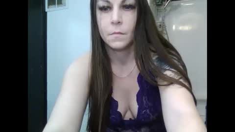 Snapshot of mrstxoxo4594 chatting on 02/21/25, 02:48 Mrstxoxo4594 online show from 02/21/25, 02:48