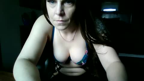 Snapshot of mrstxoxo4594 chatting on 03/01/25, 05:05 Mrstxoxo4594 online show from 03/01/25, 05:05