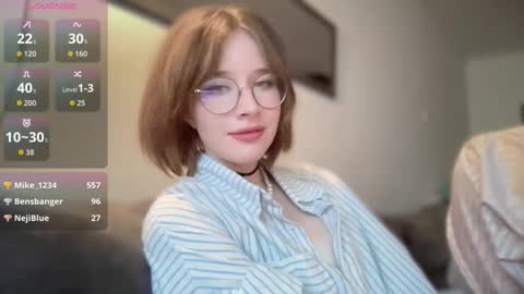 Snapshot of ms_christiana chatting on 12/01/25, 02:33 ms_christiana online show from 12/01/25, 02:33