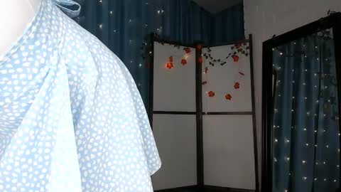 Snapshot of ms_evasweet chatting on 11/15/25, 12:34 Eva 3 online show from 11/15/25, 12:34