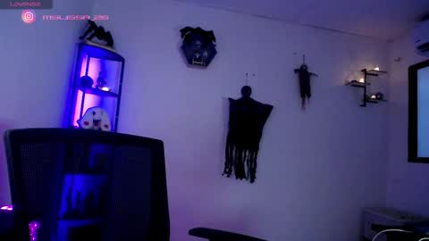 MISS LISSA online show from 10/16/25, 10:22