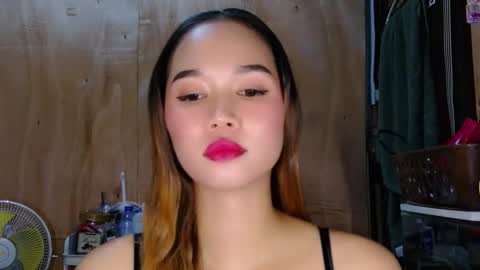Snapshot of ms_maria8888 chatting on 10/09/25, 02:04 ms_maria8888 online show from 10/09/25, 02:04
