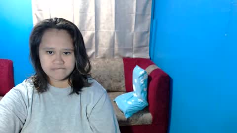 Nathalie online show from 02/06/25, 02:26