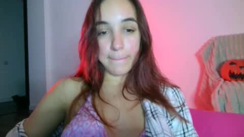ms_sophiee online show from 11/02/25, 11:18