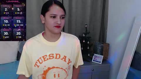 Snapshot of ms_valentina_01 chatting on 12/27/24, 11:53 Valentina online show from 12/27/24, 11:53