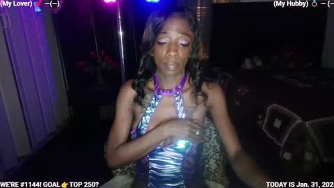 Snapshot of ms_waterworks chatting on 02/01/25, 02:05 DaPussyFairy online show from 02/01/25, 02:05