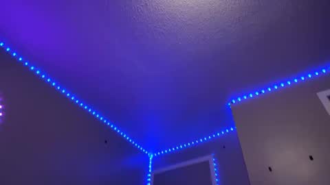 mskitty000 online show from 09/15/25, 12:32