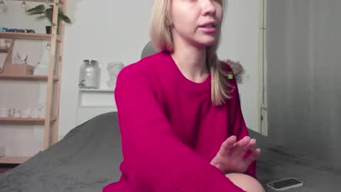 Snapshot of mslaurika chatting on 09/30/25, 03:06 Laurka online show from 09/30/25, 03:06