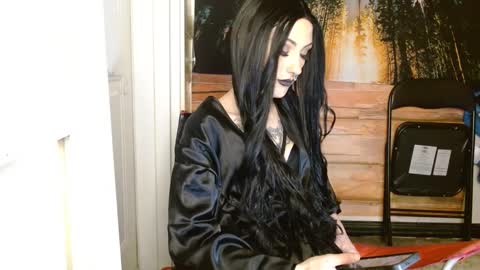 Snapshot of msvioletx chatting on 03/04/25, 11:54 MsVioletx online show from 03/04/25, 11:54