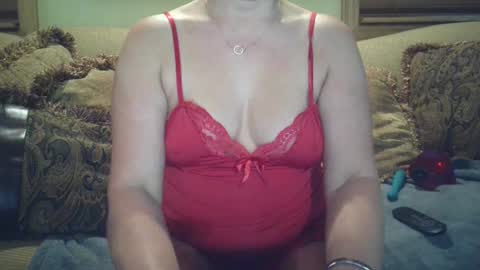 Snapshot of mswhitney618 chatting on 09/29/25, 03:33 mswhitney618 online show from 09/29/25, 03:33