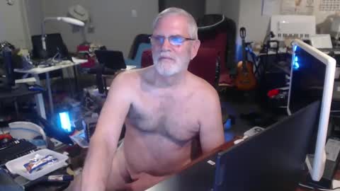 mt2much online show from 10/06/25, 06:11