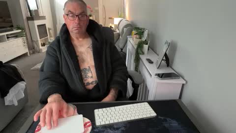 mtb1697 online show from 10/08/25, 08:34