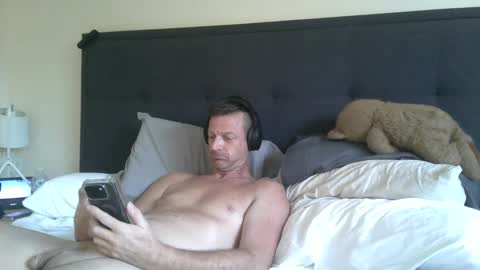 Snapshot of mudjimba chatting on 12/24/24, 07:44 mudjimba online show from 12/24/24, 07:44