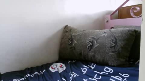 Snapshot of muhra chatting on 09/27/25, 11:26 ATHAR - online show from 09/27/25, 11:26