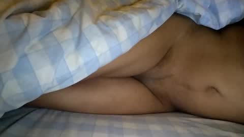 Snapshot of mulato44 chatting on 12/29/24, 05:44 Laly online show from 12/29/24, 05:44