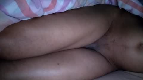 Snapshot of mulato44 chatting on 01/22/25, 07:14 Laly online show from 01/22/25, 07:14