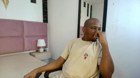 Muller Asher online show from 11/15/25, 03:59