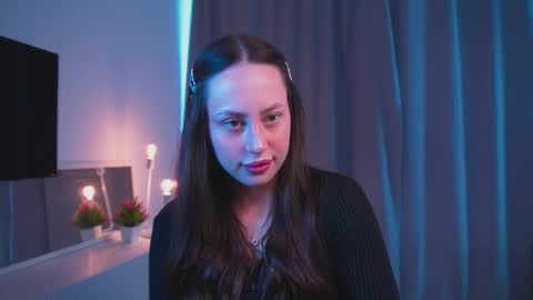 Kira online show from 09/12/25, 03:50