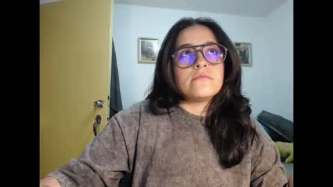 Dani and Alex online show from 10/09/25, 03:15