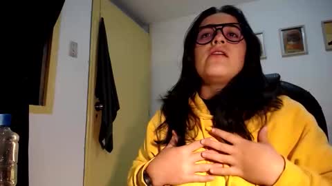 Dani and Alex online show from 10/17/25, 02:04