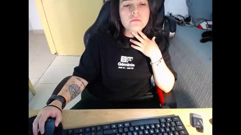 Dani and Alex online show from 11/07/25, 12:38