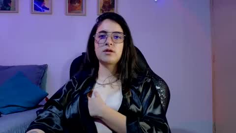 Dani and Alex online show from 11/20/25, 01:55